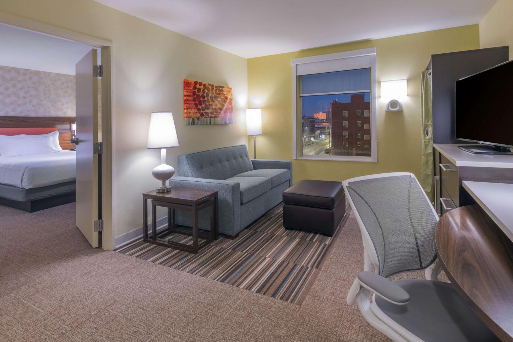 Home2 Suites Kansas City Downtown Exterior photo
